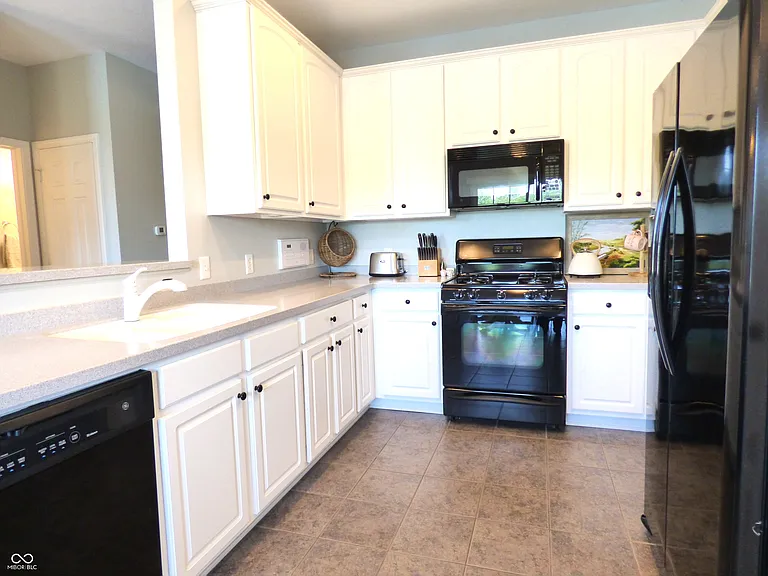 5677 Trammel Ct — Photo 6