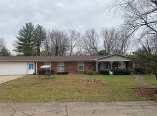 30 Fawnlily Dr, Belleville, IL