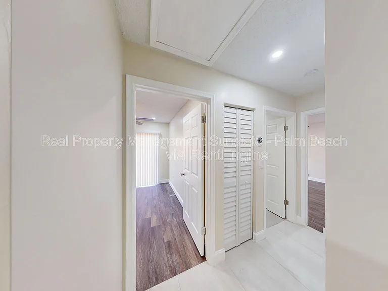 1080 Summit Place Cir #A — Photo 11