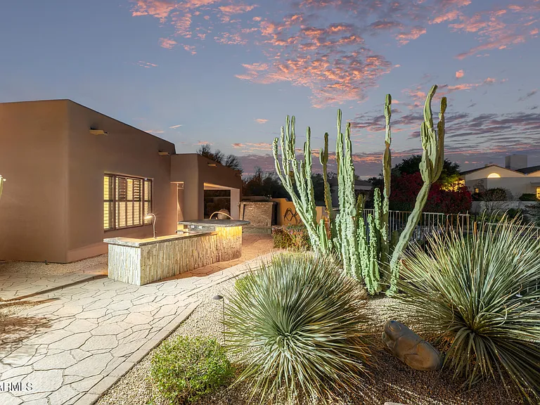 8406 E Calle Buena Vis — Photo 111