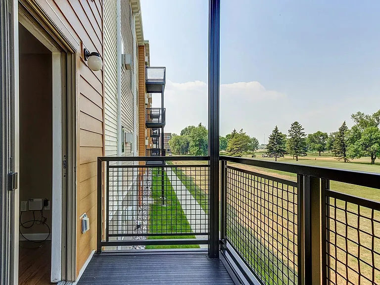 McEnroe Place Apartments — Photo 17
