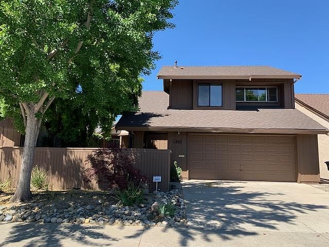 1st image of 1825 Holly Oak Dr