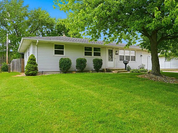 3rd image of 340 Tweedwood Dr