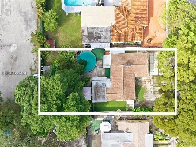104 SW 40th Ave — Photo 12