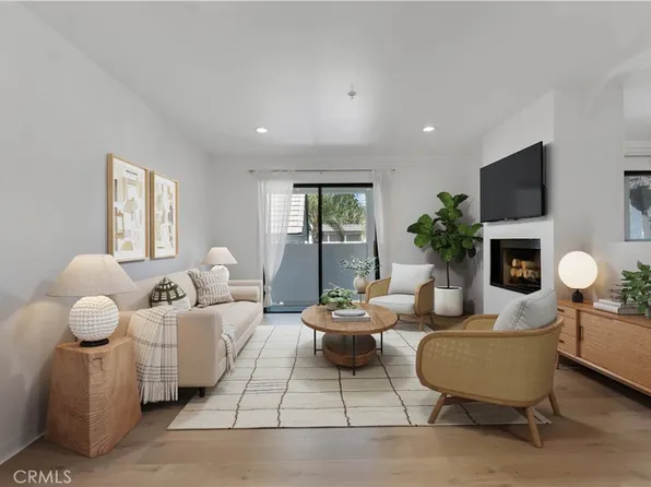 17735 Kinzie St Unit 304, Northridge, CA 91325