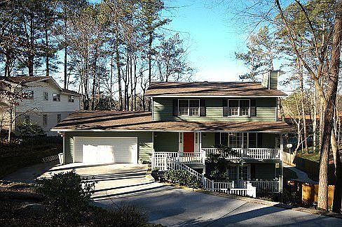 1st image of 2615 Lake Flair Cir