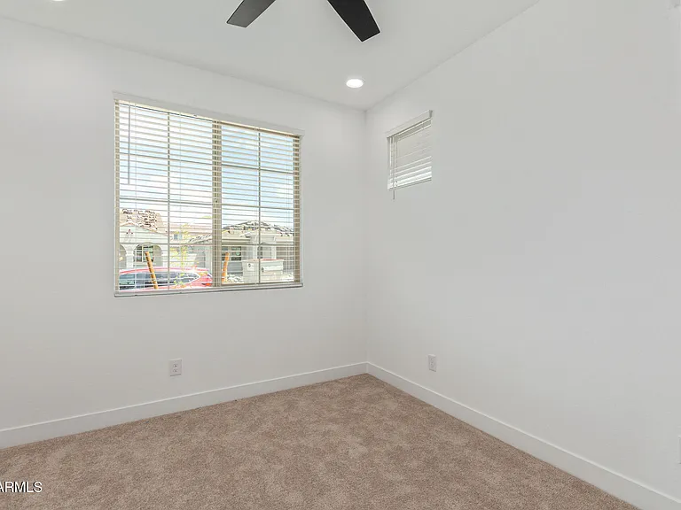 8931 W Colter St — Photo 13