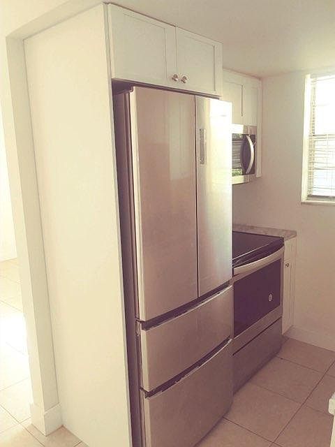 1st image of 1008 18th Ave N APT 4