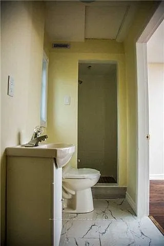 3 bed, $4,000 — Photo 2