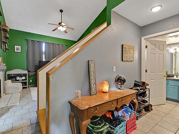 4th image of 1718 Wildflower Cir