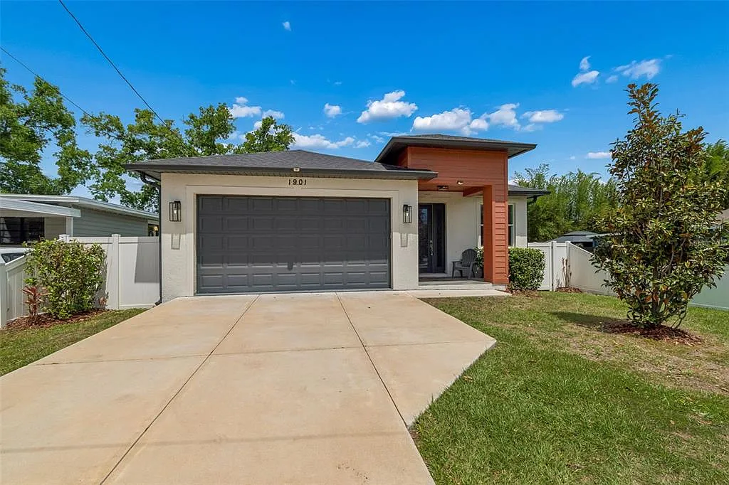 3 bed, 2.0 bath, 1648 sqft, $3,100 — Photo 3