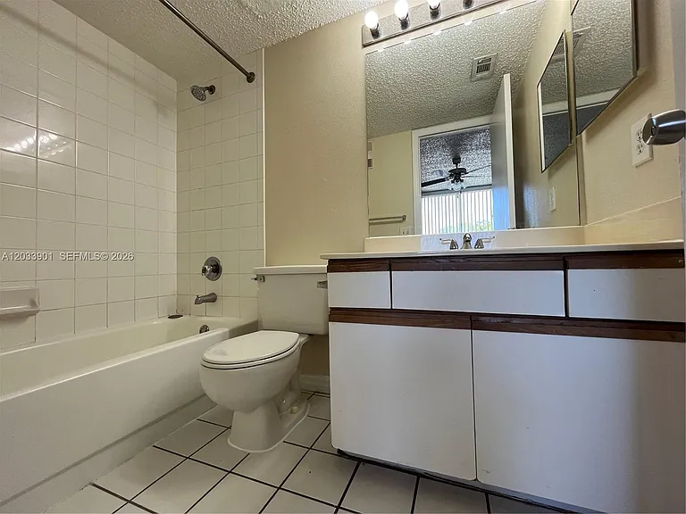 4015 W McNab Rd #D212 — Photo 17