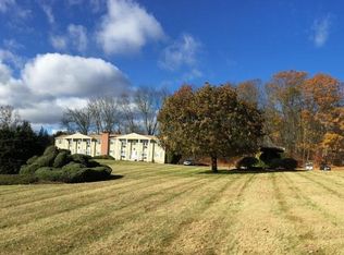 10 Pilgrim Trl #D2, Woodbury, CT 06798