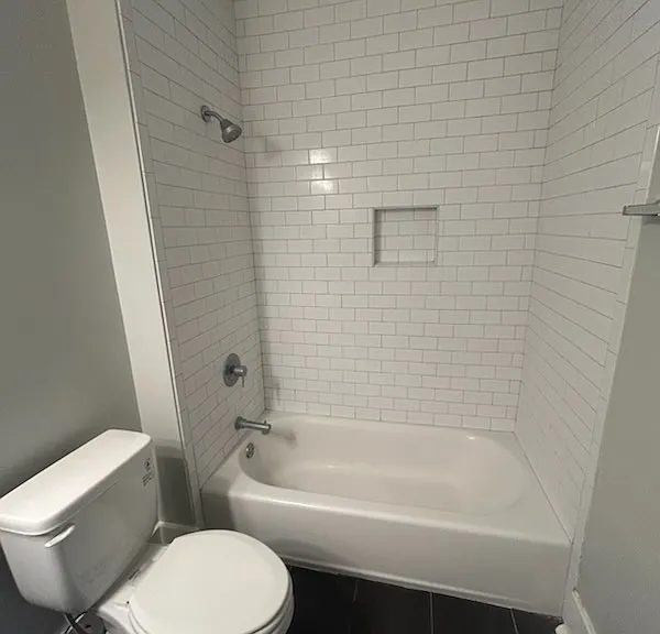 2109 Abercorn St #2 — Photo 12