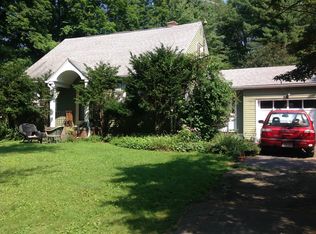 114 N Valley Rd, Pelham, MA 01002