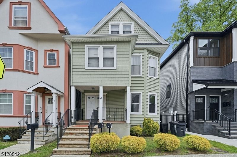 1st image of 74 Hamilton St