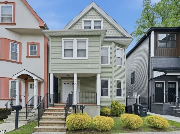 74 Hamilton St, East Orange City, NJ 07017