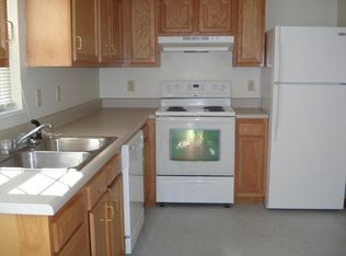 18 Jordan Landing Dr, Point Pleasant, WV 25550