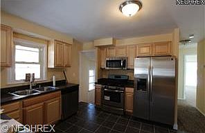 4th image of 1599 Longwood Dr
