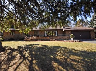 520 Ravine Dr, Winthrop Harbor, IL 60096