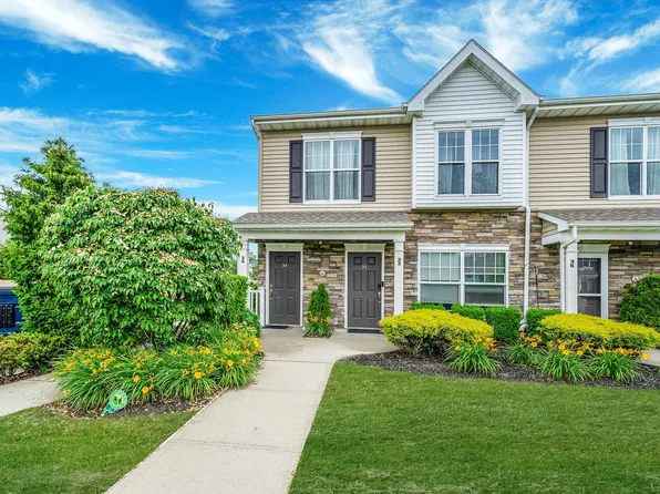 34 Weatherby Lane, Central Islip, NY 11722