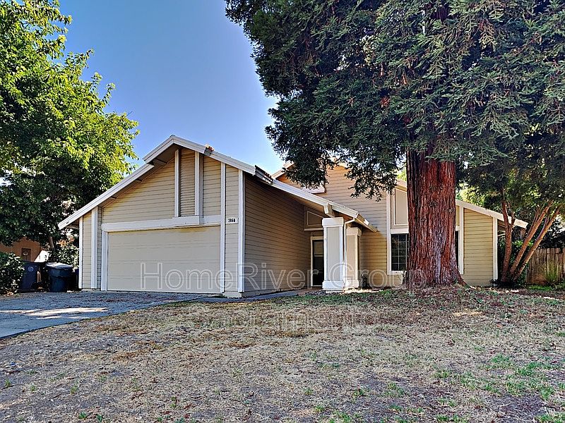 1st image of 3060 Mill Oak Way