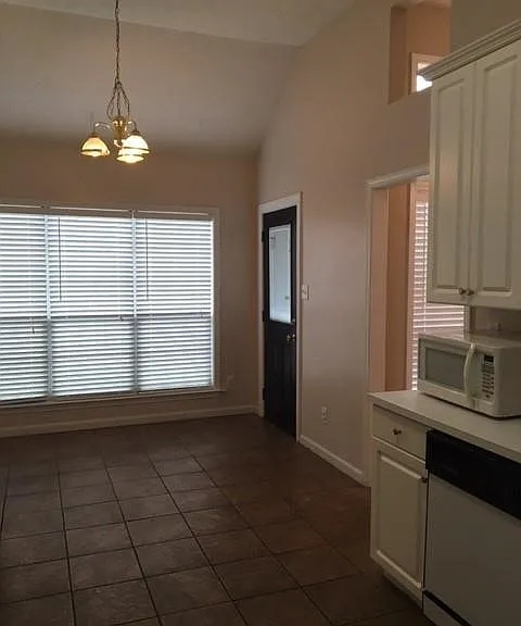 107 Glen Meadow Ct — Photo 7