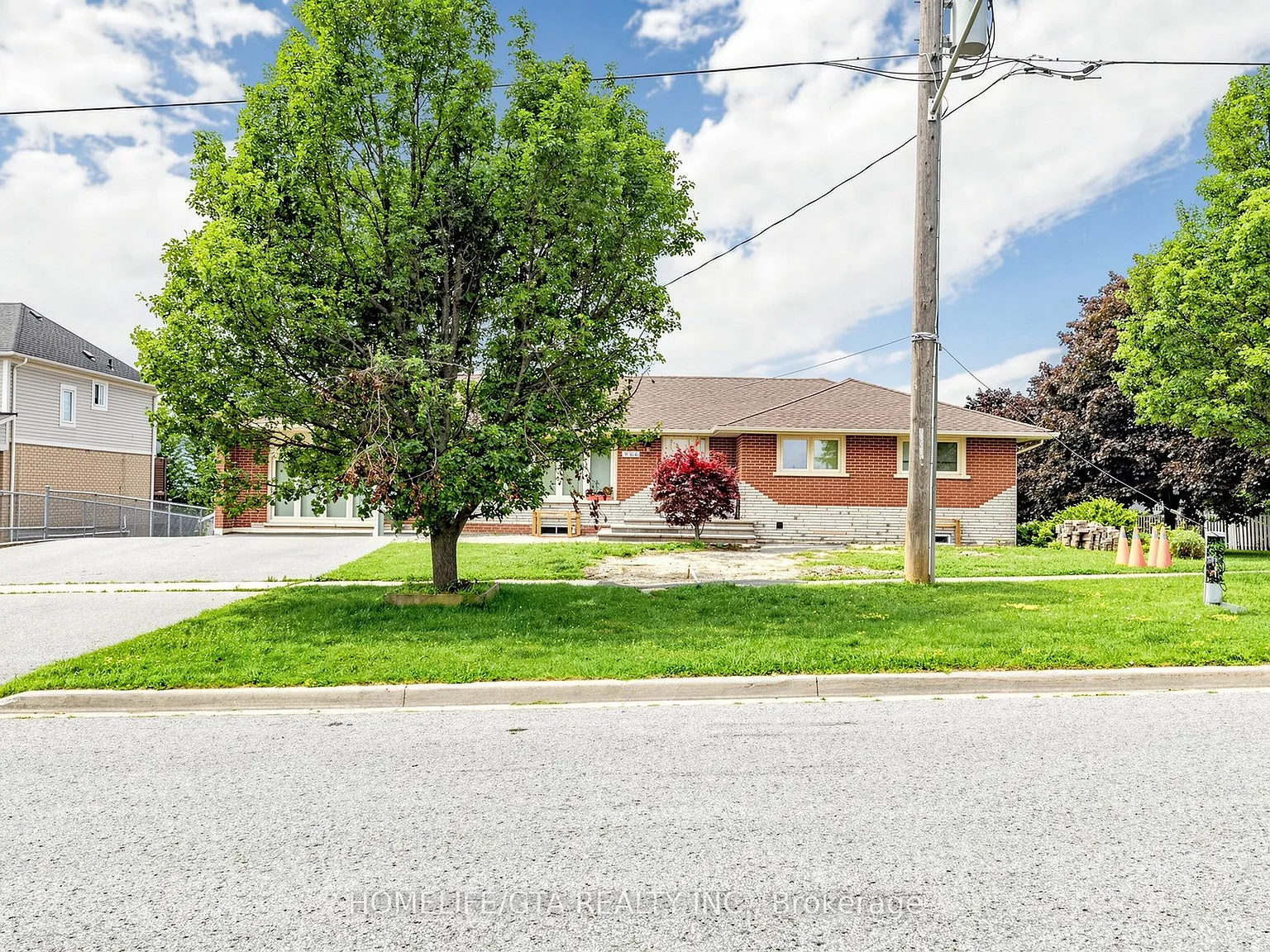 3 bed, $2,000 — Photo 3