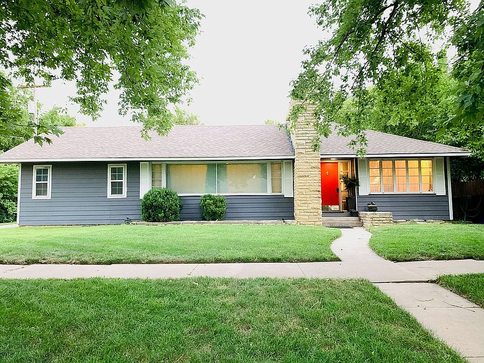 3 Bed, 3 Bath, 1824 SQ.FT
