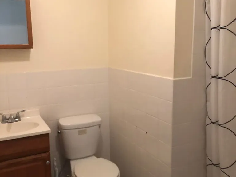 437 N Wiota St — Photo 22