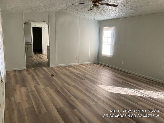 2nd image of 104 Eakins Dr #430P