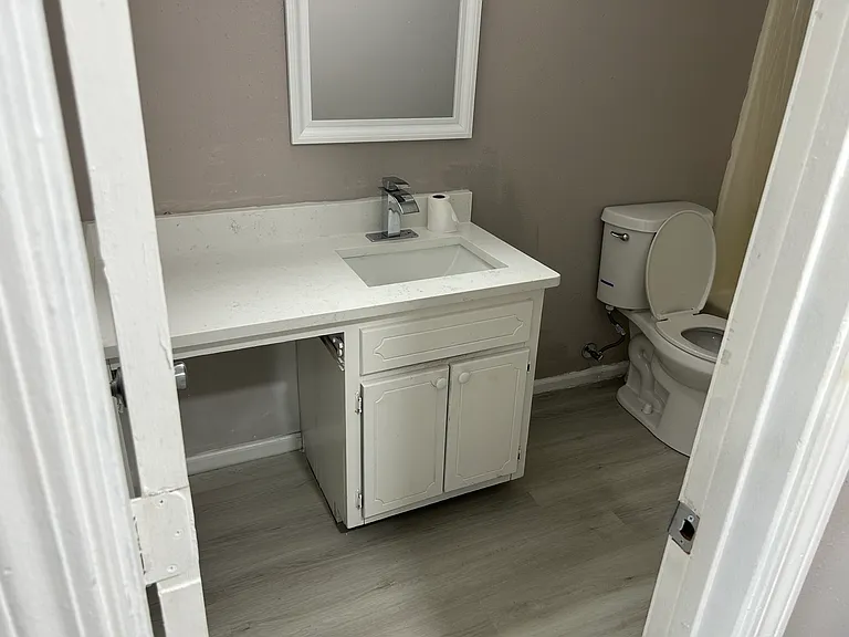 359 Lakeridge Ct — Photo 7