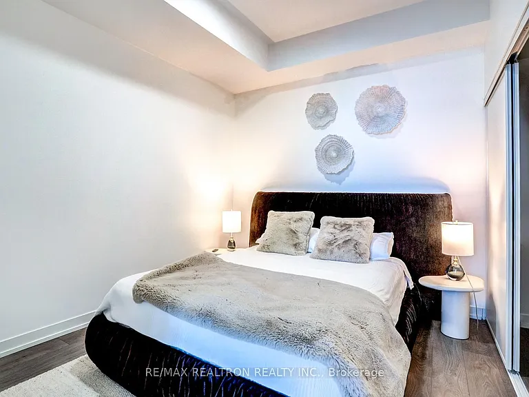270 Dufferin St #Penthouse 17 — Photo 18