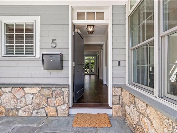 4th image of 5 Rockridge Road