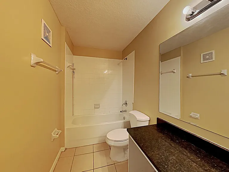 2306 Fan Palm Dr #B — Photo 7