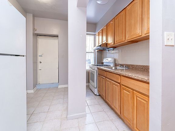 2nd image of 14-27 29th Ave #1A