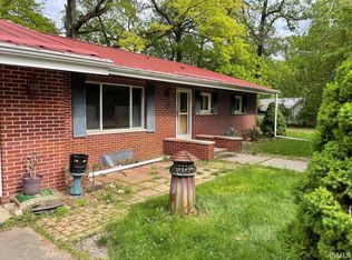 8648 E Koher Rd S, Syracuse, IN 46567