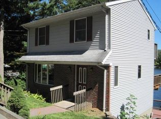 661 Lake Shore Dr, Hewitt, NJ 07421