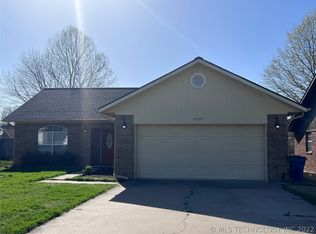 2207 Sycamore Rd, McAlester, OK 74501