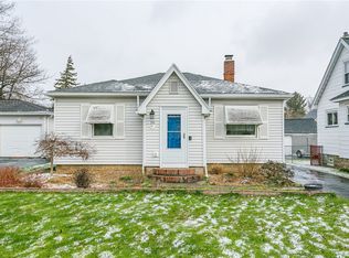 96 Wahl Rd, Rochester, NY 14609