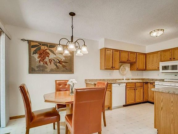 Dining room / kitchen