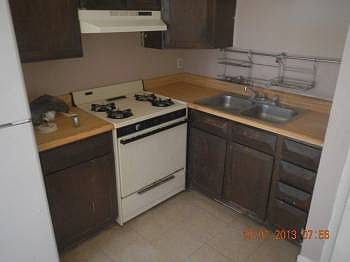 2nd image of 501 W 14th St