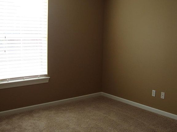 5th image of 131 Pinnacle Dr