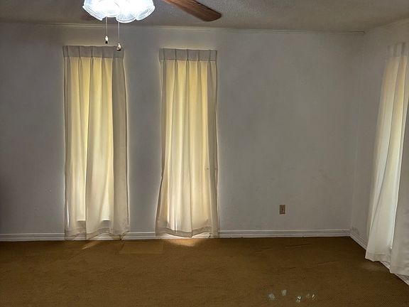 5th image of 7985 N Lakeshore Dr