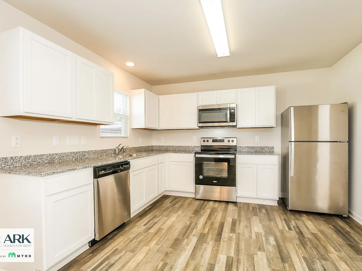 3 bed, 3.0 bath, 1603 sqft, $2,135 — Photo 3