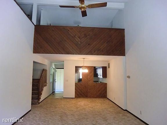 B Living Room 9-5-11