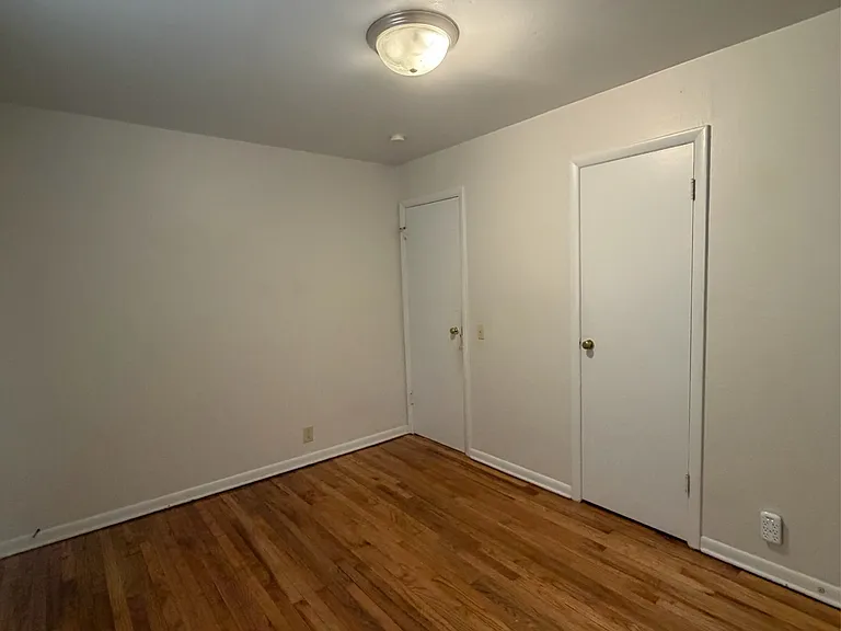2114 Ferrol St — Photo 11