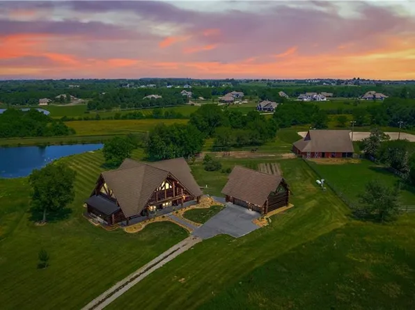 13708 S M 7 Hwy, Greenwood, MO 64034