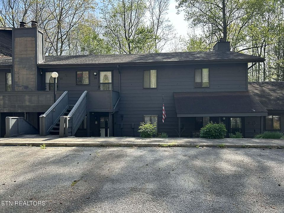 1st image of 605 W Hills Dr