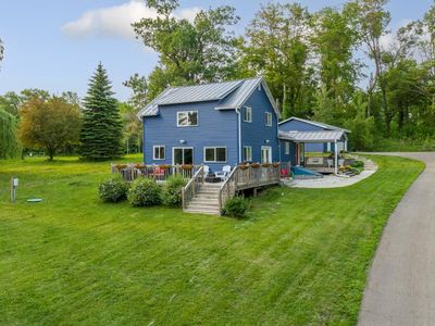 17943 Roberds Lake Blvd, Faribault, MN, 55021